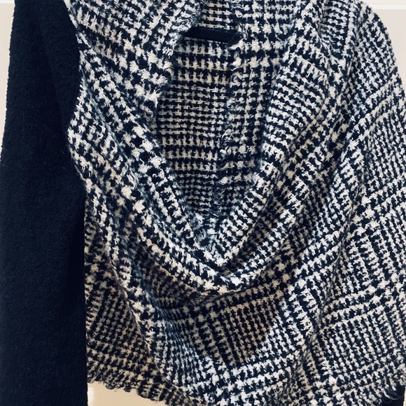 Cashmere Houndstooth Wrap Sweater - Picture 4 of 8